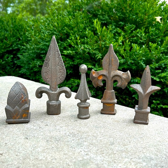 5 Decorative Iron Fenials, Fence / Gate Toppers - Picture 1 of 16